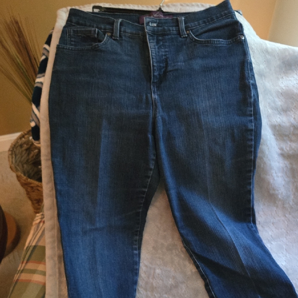 Gloria Vanderbilt Women's Dark Blue Straight Leg Jeans